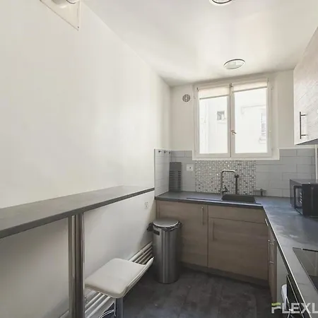 Elegant 2-bedroom In The Heart Of Paris' 8th Arrondissement * Париж