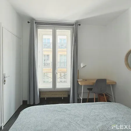 Апартаменты Elegant 2-bedroom In The Heart Of Paris' 8th Arrondissement *