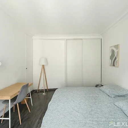 Elegant 2-bedroom In The Heart Of Paris' 8th Arrondissement Апартаменты *