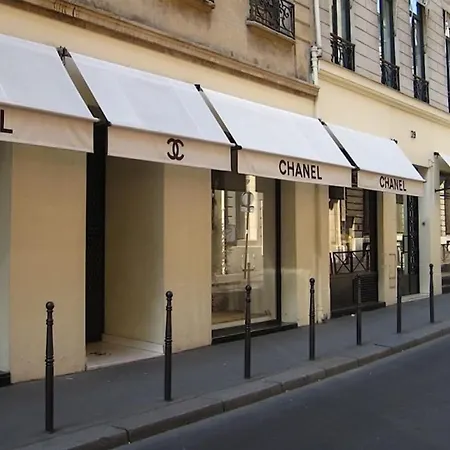 Elegant 2-bedroom In The Heart Of Paris' 8th Arrondissement * Париж