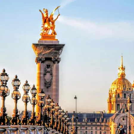 Elegant 2-bedroom In The Heart Of Paris' 8th Arrondissement Апартаменты