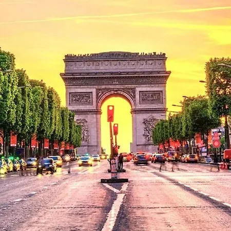 Elegant 2-bedroom In The Heart Of Paris' 8th Arrondissement * Париж